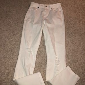 White distressed jeans